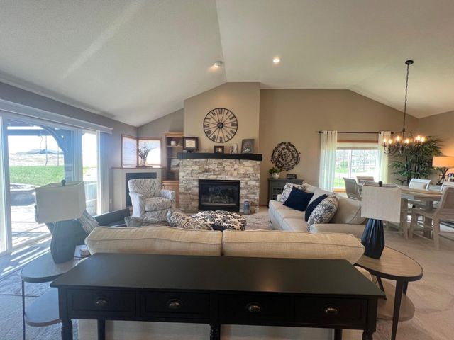 2509 7th Avenue SE, Willmar, MN 56201