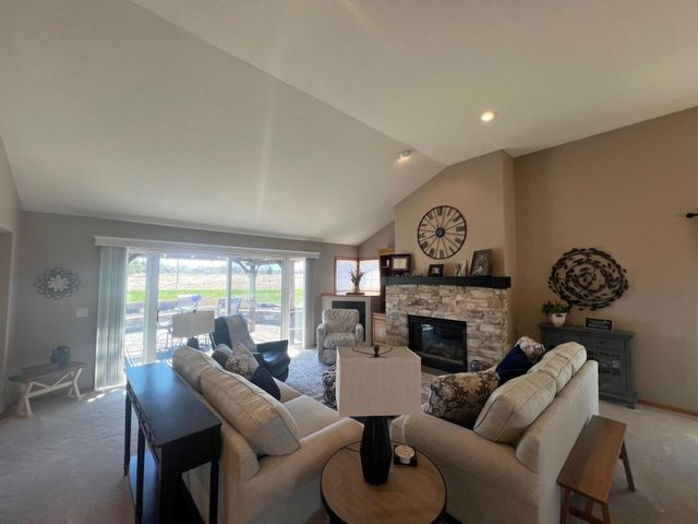 2509 7th Avenue SE, Willmar, MN 56201
