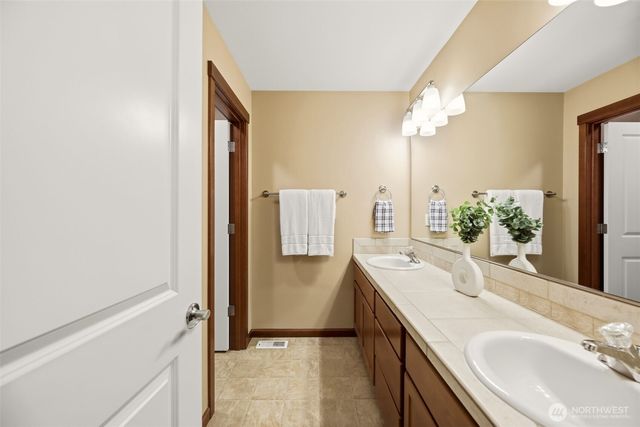 6727 180th Street SE, Snohomish, WA 98296