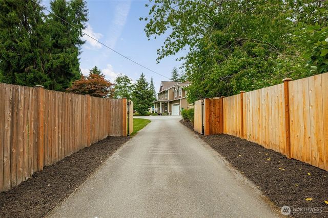 6727 180th Street SE, Snohomish, WA 98296