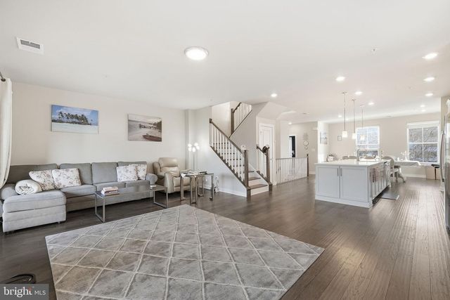 13252 WOODLAND PARK RD, Herndon, VA 20171