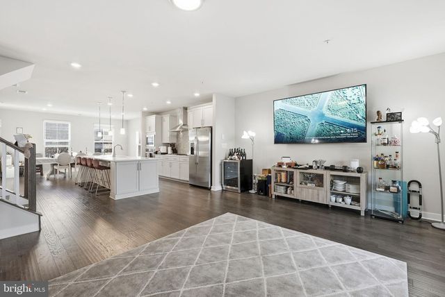 13252 WOODLAND PARK RD, Herndon, VA 20171