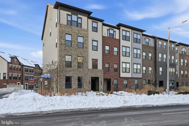 13252 WOODLAND PARK RD, Herndon, VA 20171