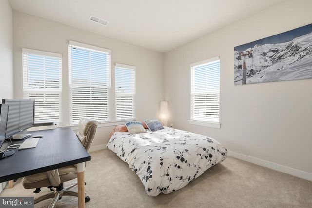 13252 WOODLAND PARK RD, Herndon, VA 20171