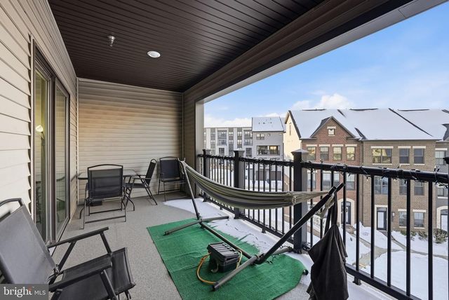 13252 WOODLAND PARK RD, Herndon, VA 20171