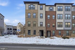 13252 WOODLAND PARK RD, Herndon, VA 20171