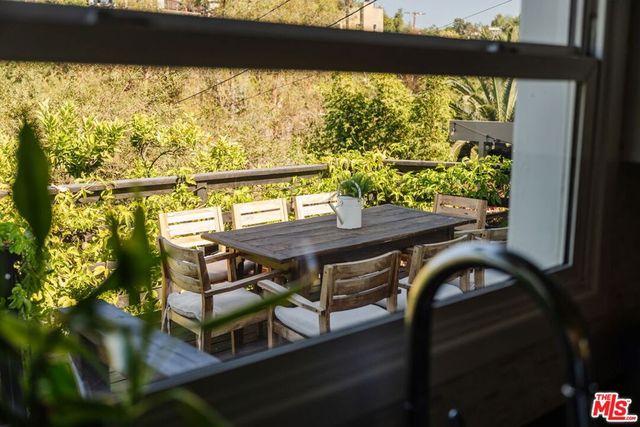 2380 Lake View Avenue, Los Angeles, CA 90039