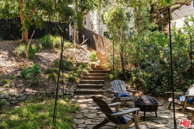 2380 Lake View Avenue, Los Angeles, CA 90039