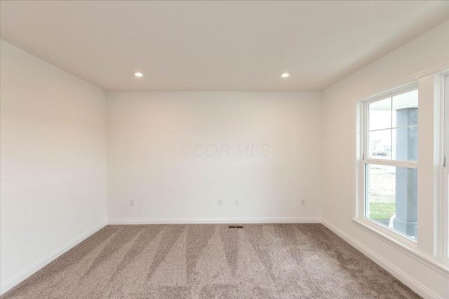 8258 Silvergrass Way, Plain City, OH 43064