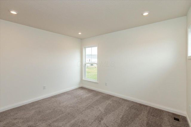 8258 Silvergrass Way, Plain City, OH 43064