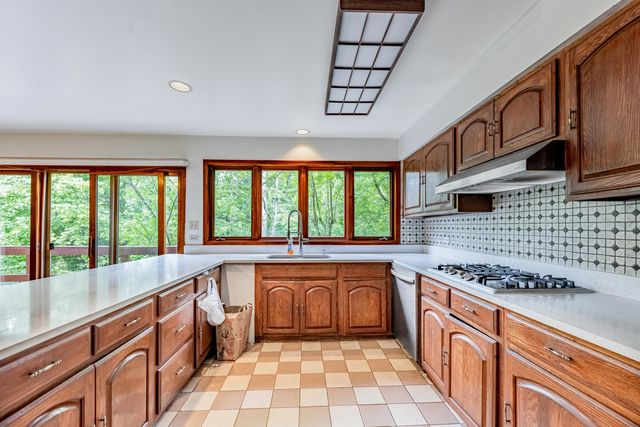 15657 116th Avenue, Orland Park, IL 60467