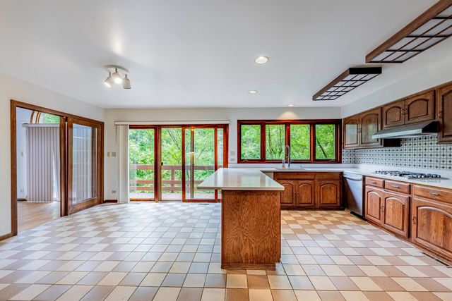 15657 116th Avenue, Orland Park, IL 60467