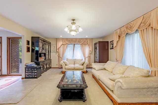 15657 116th Avenue, Orland Park, IL 60467