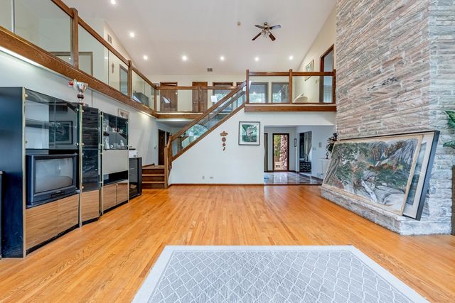 15657 116th Avenue, Orland Park, IL 60467