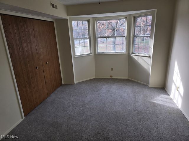 1100 Tollis Pky 202, Broadview Heights, OH 44147