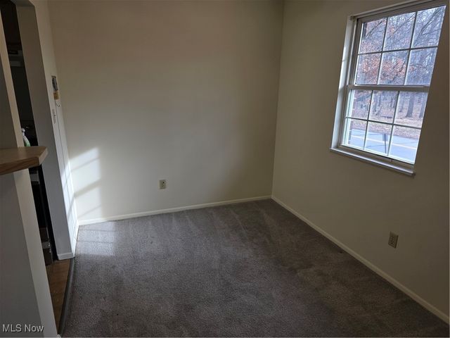 1100 Tollis Pky 202, Broadview Heights, OH 44147