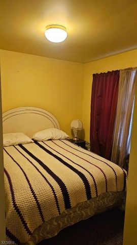 533 15th Ave, Newark City, NJ 07103