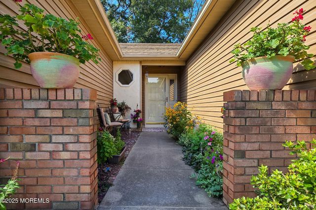1393 Gleniffer Hill Road, Toms River, NJ 08755
