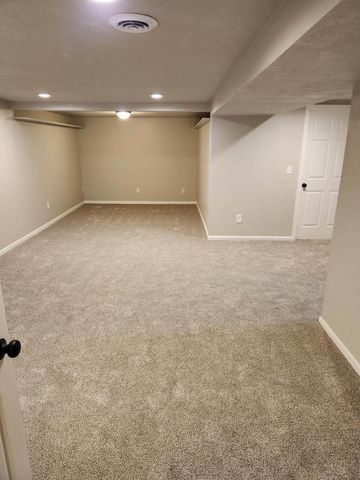 319 S MIDPARK DRIVE, Appleton, WI 54915