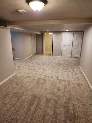 319 S MIDPARK DRIVE, Appleton, WI 54915