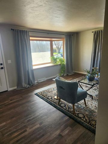 319 S MIDPARK DRIVE, Appleton, WI 54915