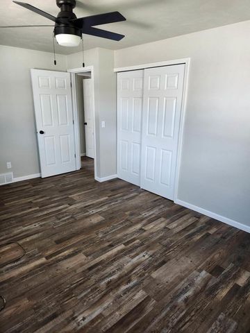 319 S MIDPARK DRIVE, Appleton, WI 54915