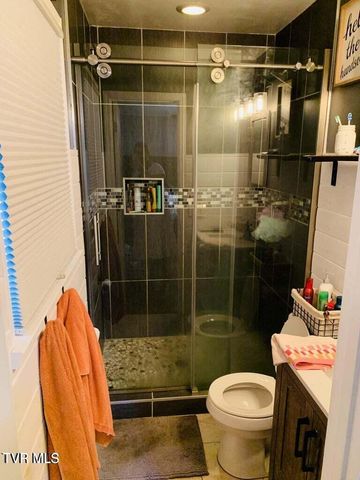 324 Bellehaven Drive, Bristol, VA 24201