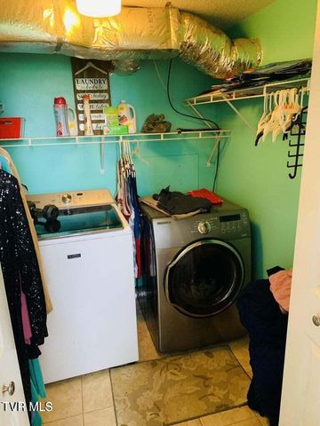 324 Bellehaven Drive, Bristol, VA 24201