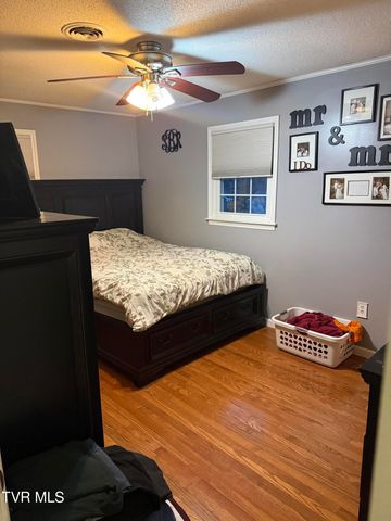 324 Bellehaven Drive, Bristol, VA 24201