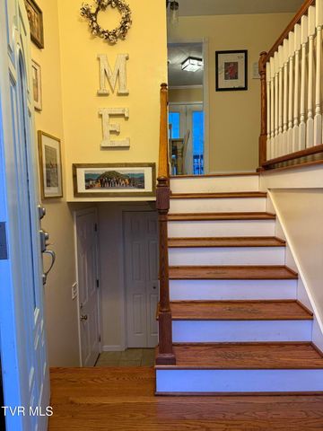 324 Bellehaven Drive, Bristol, VA 24201