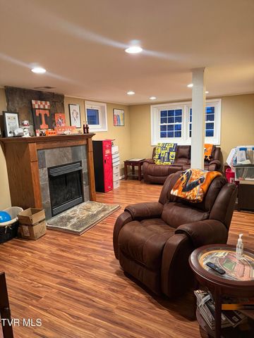 324 Bellehaven Drive, Bristol, VA 24201