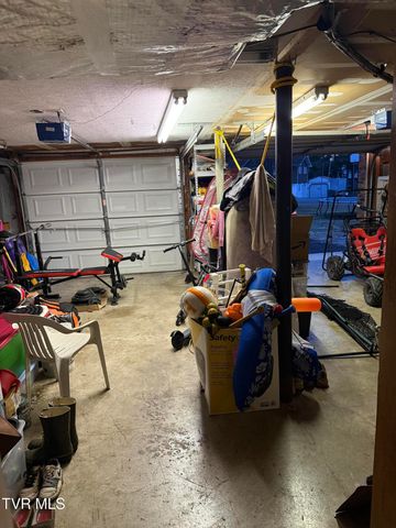 324 Bellehaven Drive, Bristol, VA 24201