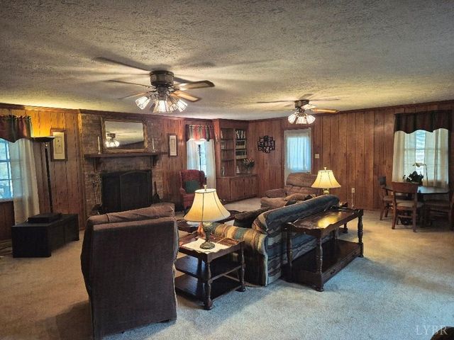 205 Hardtimes Road, Farmville, VA 23901