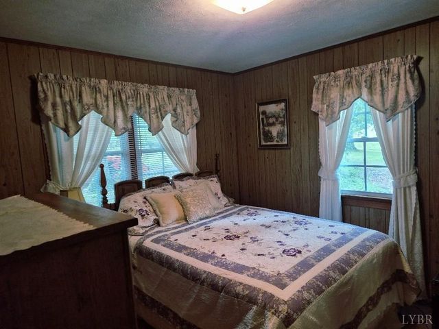 205 Hardtimes Road, Farmville, VA 23901