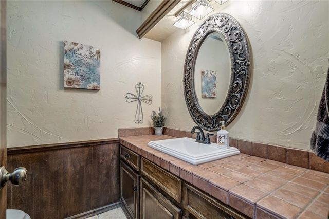 1104 NW 141st Street, Edmond, OK 73013