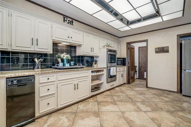 1104 NW 141st Street, Edmond, OK 73013