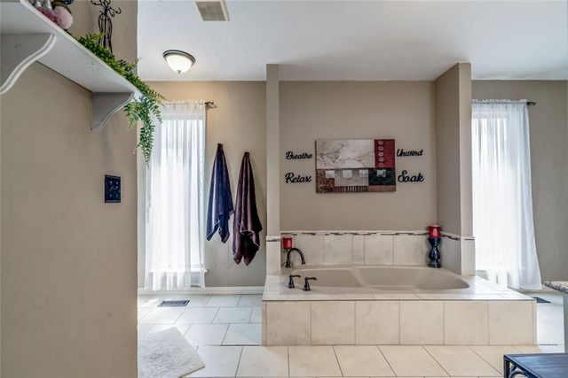 1104 NW 141st Street, Edmond, OK 73013