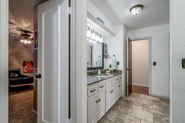 1104 NW 141st Street, Edmond, OK 73013