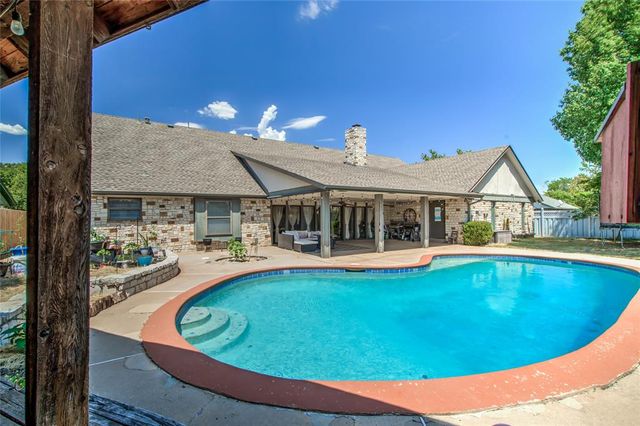 1104 NW 141st Street, Edmond, OK 73013