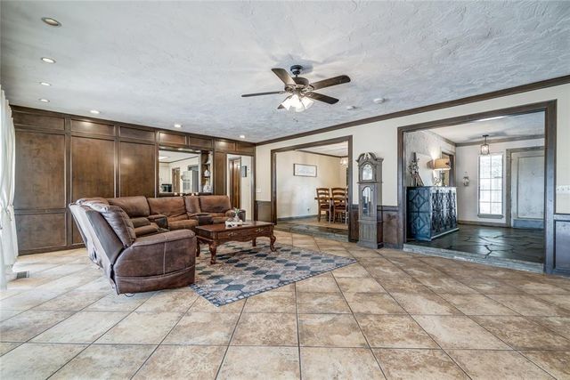 1104 NW 141st Street, Edmond, OK 73013