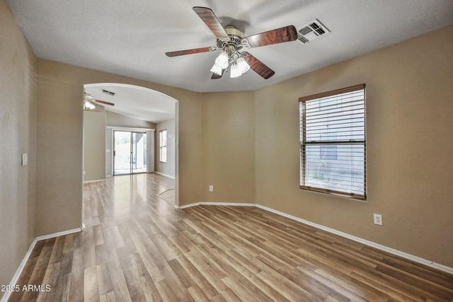 10930 W Wilshire Drive, Avondale, AZ 85392