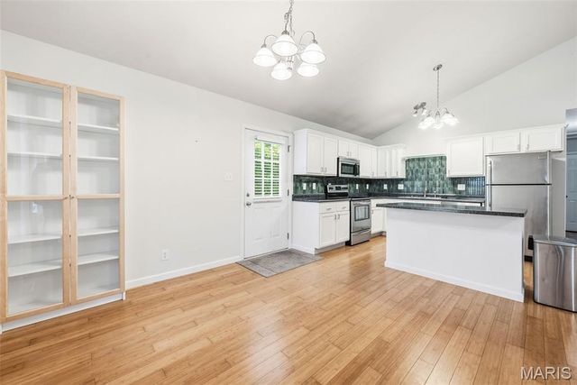 1904 N 5th Street, St Charles, MO 63301
