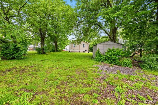 1904 N 5th Street, St Charles, MO 63301