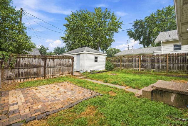 2106 5th Street, East Moline, IL 61244