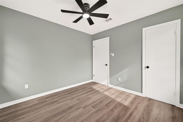 8666 Candy Street, Houston, TX 77029