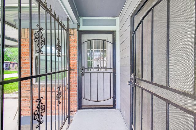 8666 Candy Street, Houston, TX 77029