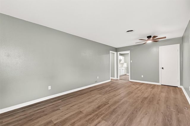 8666 Candy Street, Houston, TX 77029