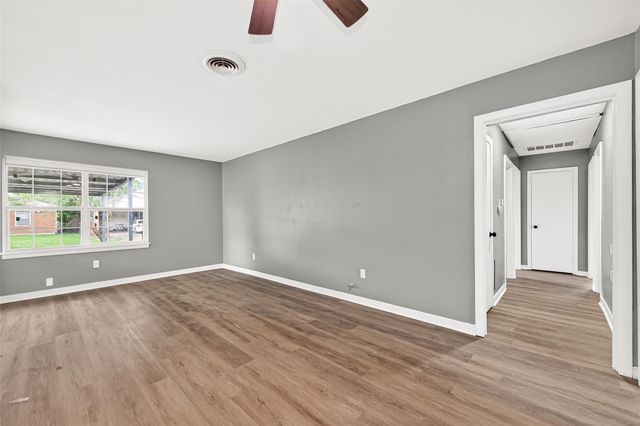 8666 Candy Street, Houston, TX 77029