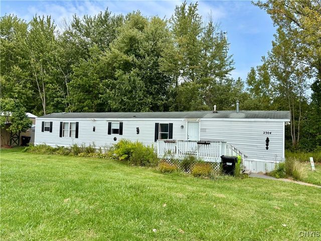 2304 Chancery Lane, Clay, NY 13090