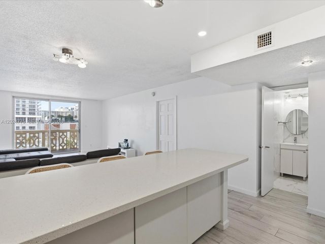 1817 S Ocean Dr 918, Hallandale Beach, FL 33009